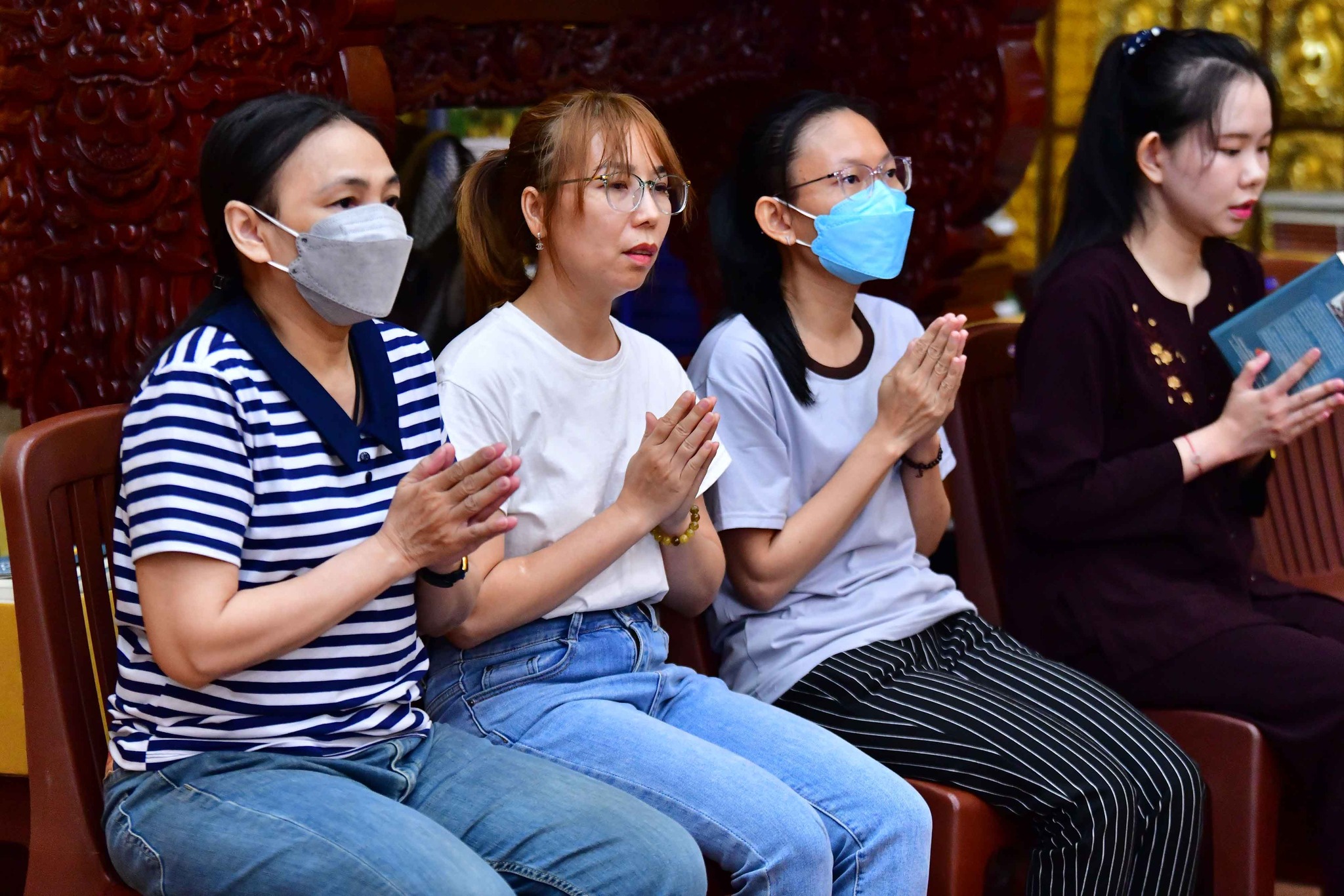 Đức Phật dạy cách diệt trừ khổ đau trong ngày Ngài chuyển pháp luân