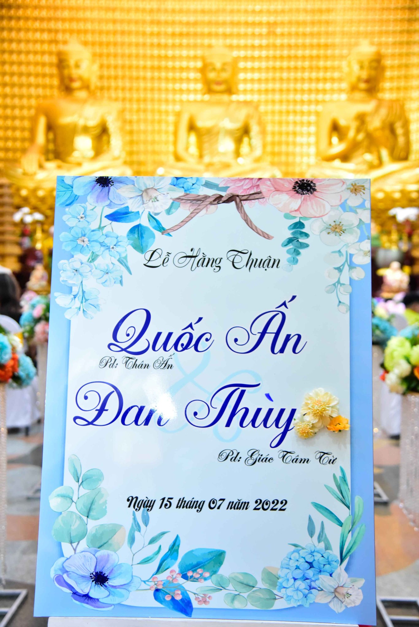 Chung đường đời, chung đường đạo - Vợ chồng hạnh phúc biết bao