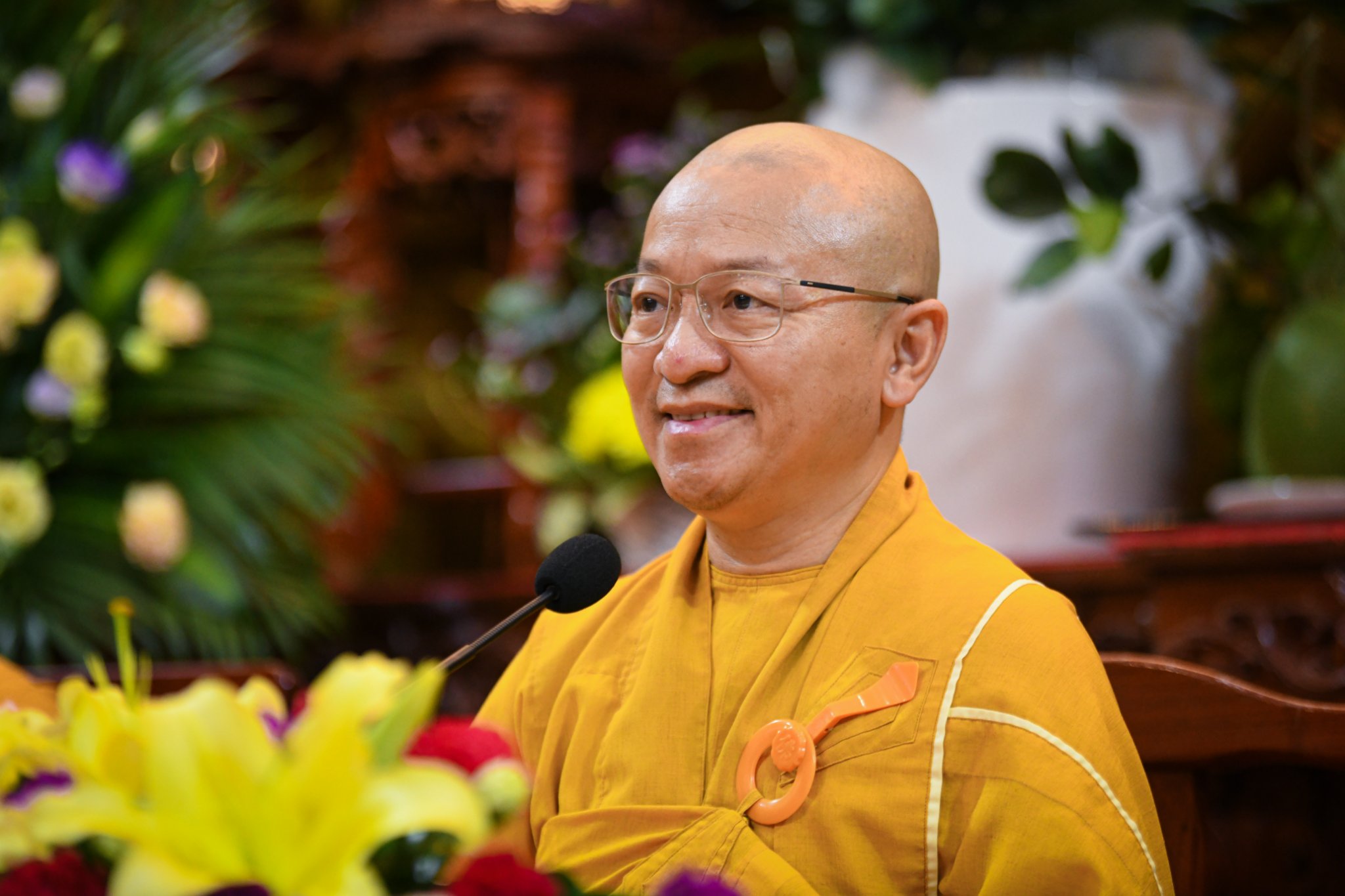 Hạnh phúc trăm năm với tình yêu trong tuệ giác nhà Phật