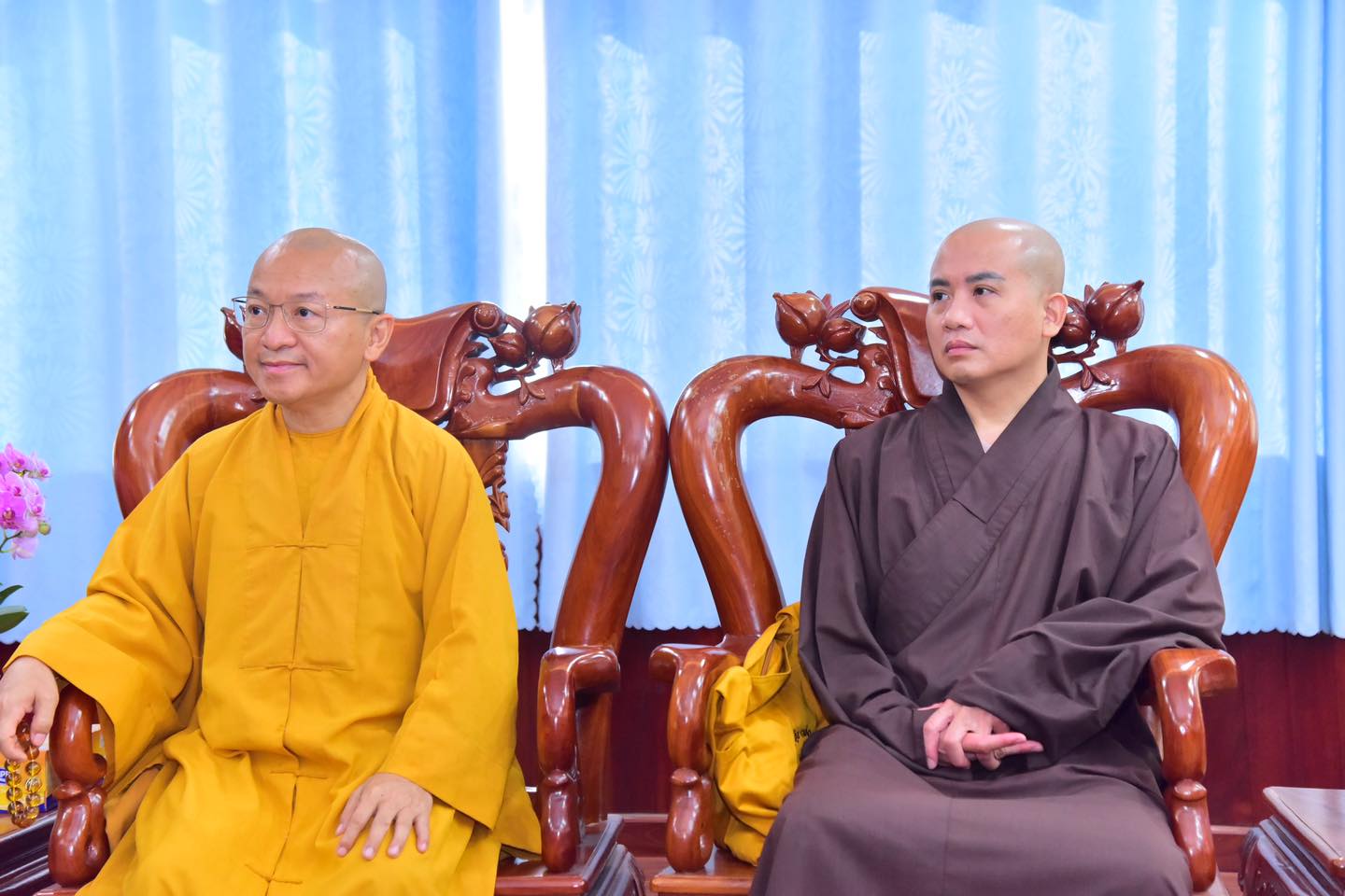 Ban Trị sự GHPGVN TP.HCM và Học viện Phật giáo Việt Nam tại TP.HCM thăm chúc tết lãnh đạo huyện Bình Chánh và xã Lê Minh Xuân