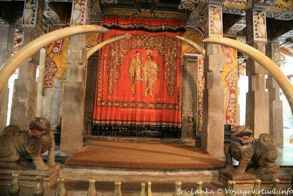 Danh lam Cổ Tự Dalada Maligawa Quốc bảo Sri Lanka