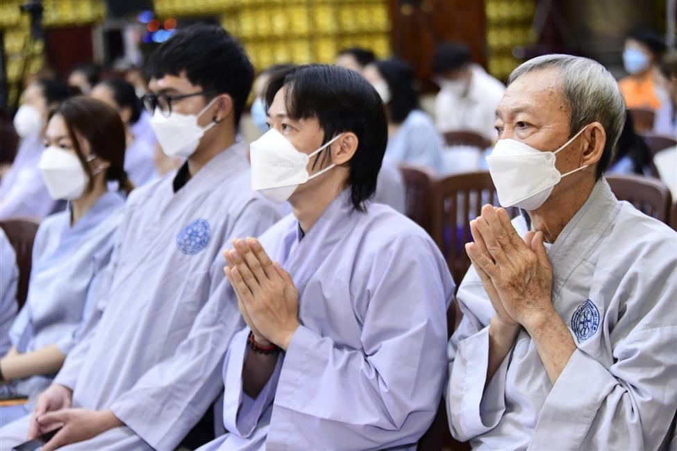 Lễ Quy Y Tam Bảo ngày 19/06/2022: Đớn đau đã nhiều rồi! Nương tựa Tam Bảo thôi!