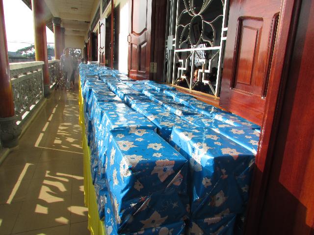 Xúc động buổi lễ tuyên dương học sinh giỏi năm học 2013- 2014 của  Thiền Viện Thiên Phước