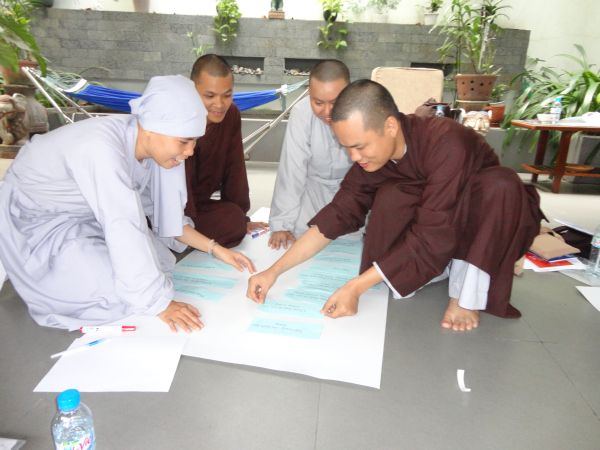 CLB Hoằng Pháp Trẻ tập huấn nâng cao kỷ năng giảng dạy cho các đạo tràng thanh thiếu niên