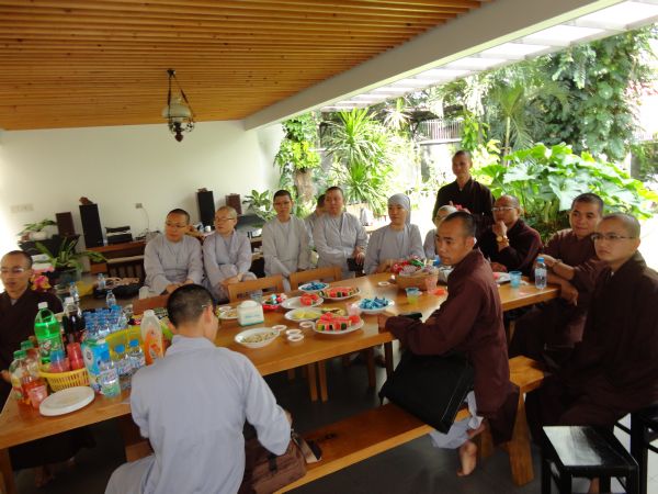 CLB Hoằng Pháp Trẻ tập huấn nâng cao kỷ năng giảng dạy cho các đạo tràng thanh thiếu niên
