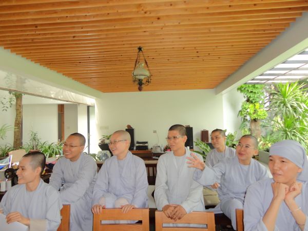CLB Hoằng Pháp Trẻ tập huấn nâng cao kỷ năng giảng dạy cho các đạo tràng thanh thiếu niên