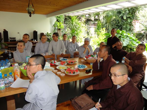 CLB Hoằng Pháp Trẻ tập huấn nâng cao kỷ năng giảng dạy cho các đạo tràng thanh thiếu niên