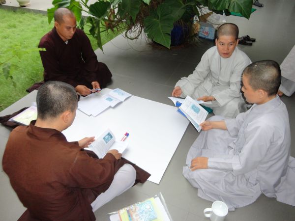 CLB Hoằng Pháp Trẻ tập huấn nâng cao kỷ năng giảng dạy cho các đạo tràng thanh thiếu niên
