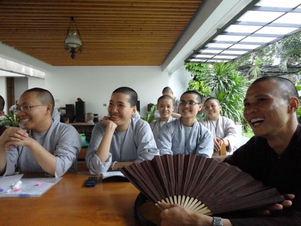 CLB Hoằng Pháp Trẻ tập huấn nâng cao kỷ năng giảng dạy cho các đạo tràng thanh thiếu niên