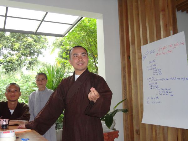 CLB Hoằng Pháp Trẻ tập huấn nâng cao kỷ năng giảng dạy cho các đạo tràng thanh thiếu niên