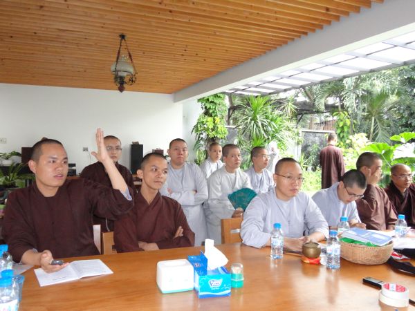 CLB Hoằng Pháp Trẻ tập huấn nâng cao kỷ năng giảng dạy cho các đạo tràng thanh thiếu niên
