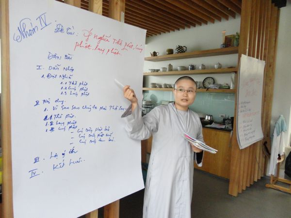 CLB Hoằng Pháp Trẻ tập huấn nâng cao kỷ năng giảng dạy cho các đạo tràng thanh thiếu niên