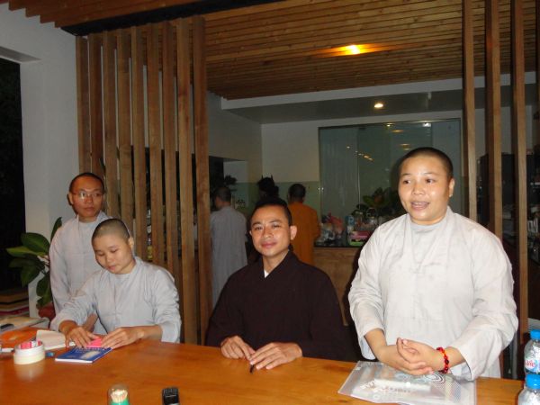 CLB Hoằng Pháp Trẻ tập huấn nâng cao kỷ năng giảng dạy cho các đạo tràng thanh thiếu niên