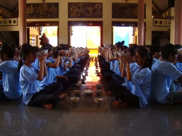 Đắk Lắk: Hào hứng, sôi nổi, bất ngờ, thú vị - khóa tu Thiện Tài Đồng Tử ngày thứ 2