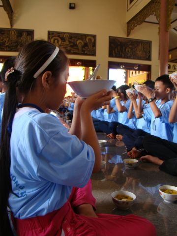 Đắk Lắk: Hào hứng, sôi nổi, bất ngờ, thú vị - khóa tu Thiện Tài Đồng Tử ngày thứ 2