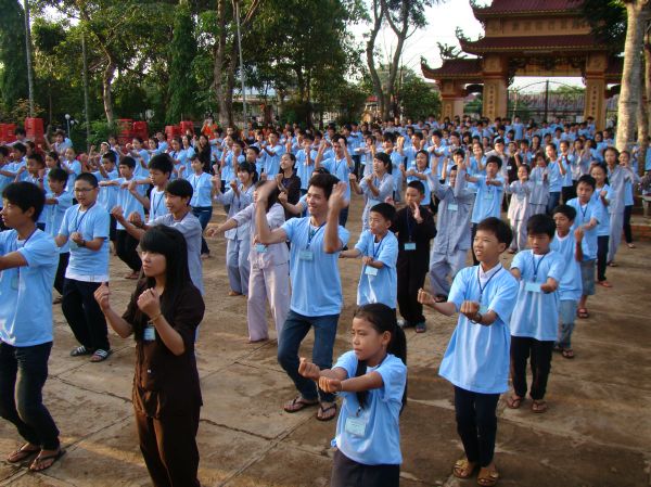 Đắk Lắk: Hào hứng, sôi nổi, bất ngờ, thú vị - khóa tu Thiện Tài Đồng Tử ngày thứ 2