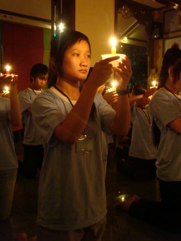 Đăk Lăk: Đốt nến tri ân – thay lời muốn nói