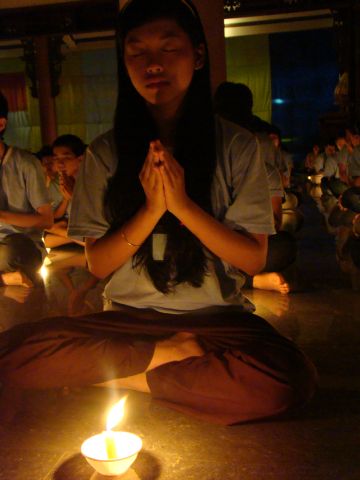 Đăk Lăk: Đốt nến tri ân – thay lời muốn nói