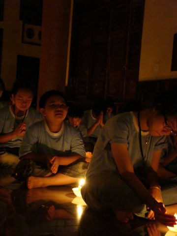 Đăk Lăk: Đốt nến tri ân – thay lời muốn nói