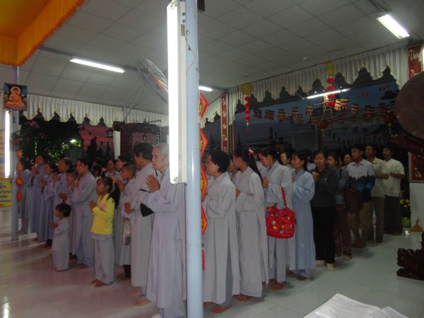 Hóc môn: Chùa Bửu Minh tổ chức chuyến hành hương Thập tự đầu xuân mới