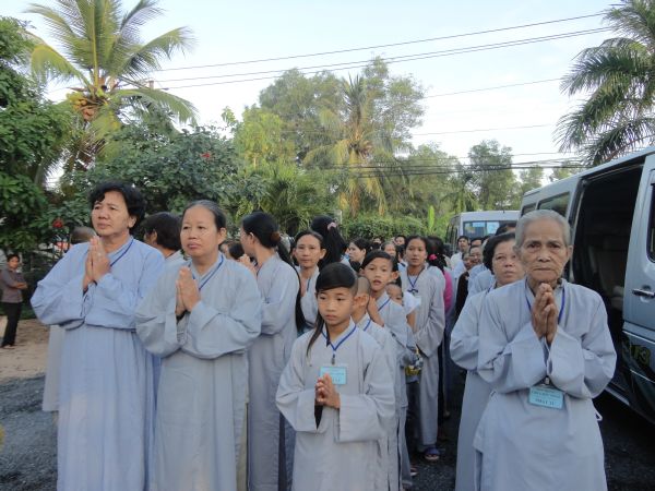 Hóc môn: Chùa Bửu Minh tổ chức chuyến hành hương Thập tự đầu xuân mới