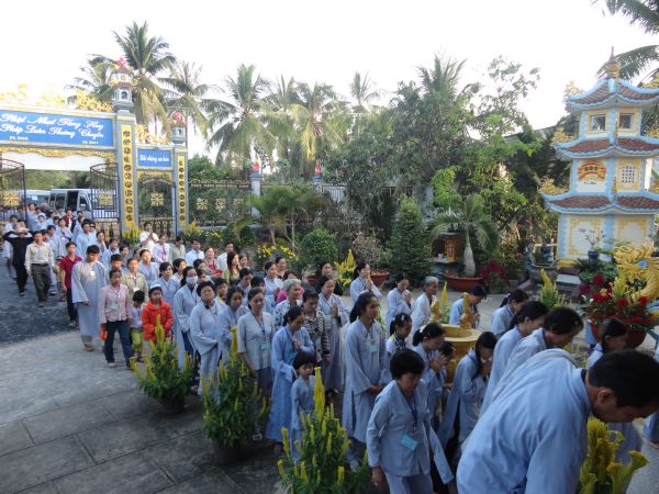 Hóc môn: Chùa Bửu Minh tổ chức chuyến hành hương Thập tự đầu xuân mới