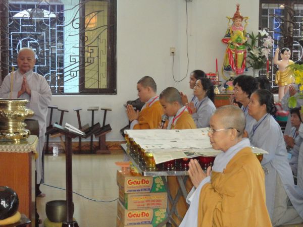 Hóc môn: Chùa Bửu Minh tổ chức chuyến hành hương Thập tự đầu xuân mới