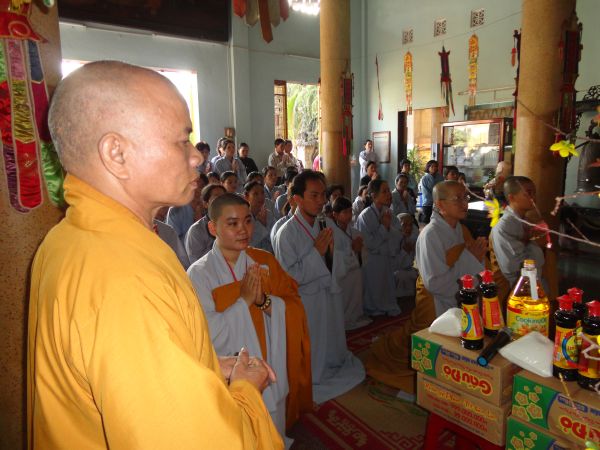 Hóc môn: Chùa Bửu Minh tổ chức chuyến hành hương Thập tự đầu xuân mới