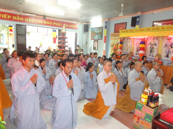 Hóc môn: Chùa Bửu Minh tổ chức chuyến hành hương Thập tự đầu xuân mới
