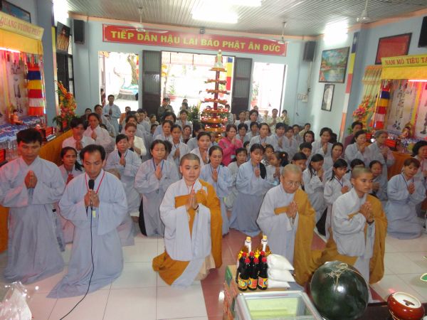 Hóc môn: Chùa Bửu Minh tổ chức chuyến hành hương Thập tự đầu xuân mới