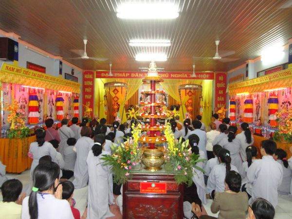 Hóc môn: Chùa Bửu Minh tổ chức chuyến hành hương Thập tự đầu xuân mới