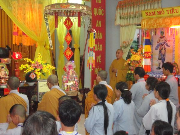 Hóc môn: Chùa Bửu Minh tổ chức chuyến hành hương Thập tự đầu xuân mới