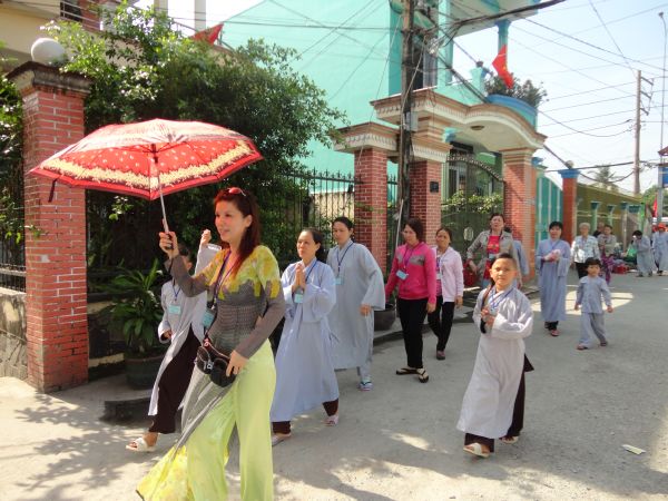 Hóc môn: Chùa Bửu Minh tổ chức chuyến hành hương Thập tự đầu xuân mới