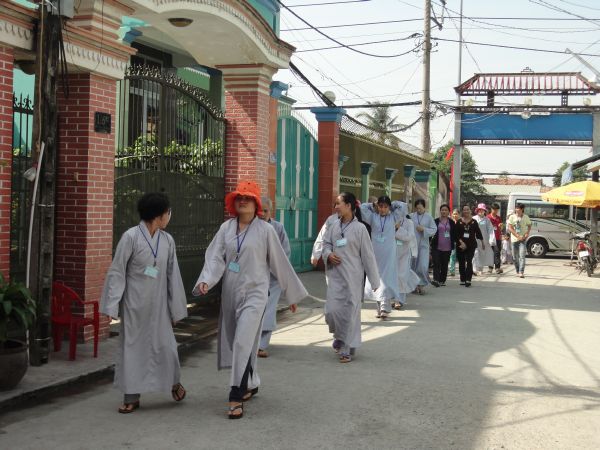 Hóc môn: Chùa Bửu Minh tổ chức chuyến hành hương Thập tự đầu xuân mới