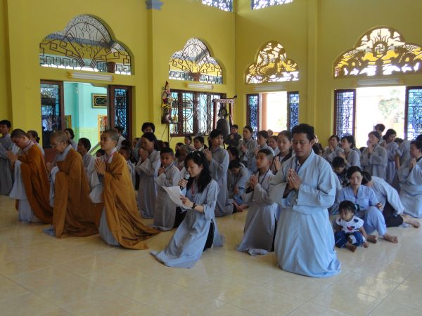 Hóc môn: Chùa Bửu Minh tổ chức chuyến hành hương Thập tự đầu xuân mới