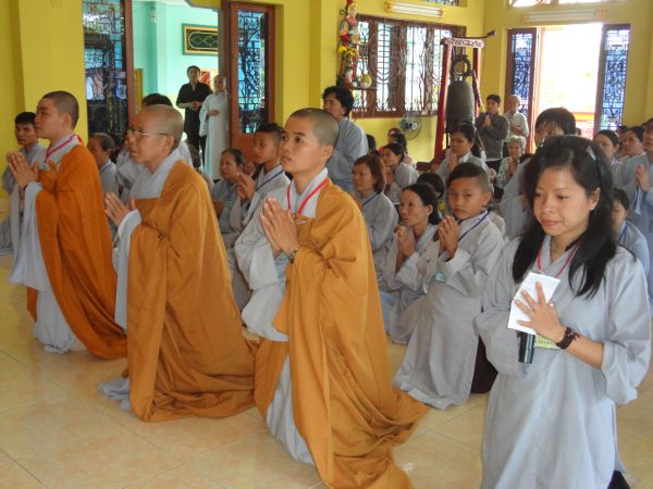 Hóc môn: Chùa Bửu Minh tổ chức chuyến hành hương Thập tự đầu xuân mới