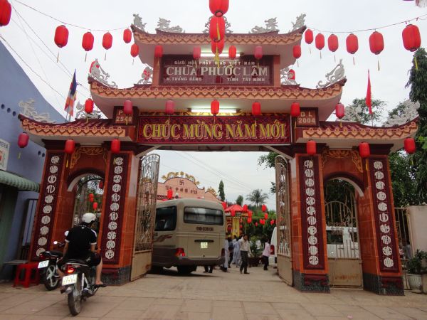 Hóc môn: Chùa Bửu Minh tổ chức chuyến hành hương Thập tự đầu xuân mới