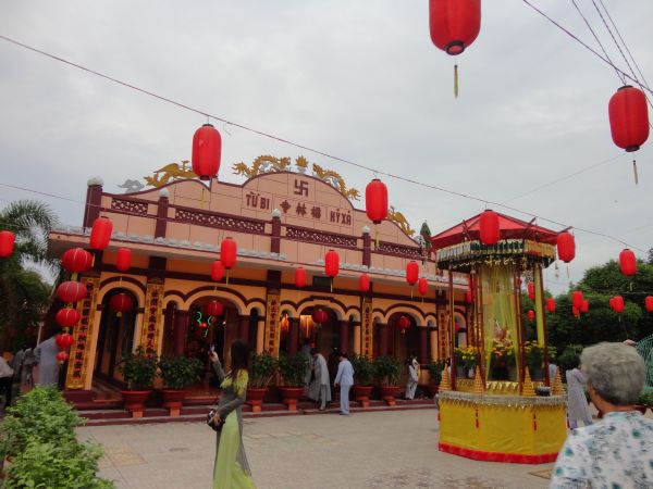 Hóc môn: Chùa Bửu Minh tổ chức chuyến hành hương Thập tự đầu xuân mới