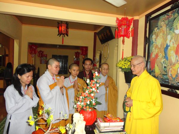 Hóc môn: Chùa Bửu Minh tổ chức chuyến hành hương Thập tự đầu xuân mới