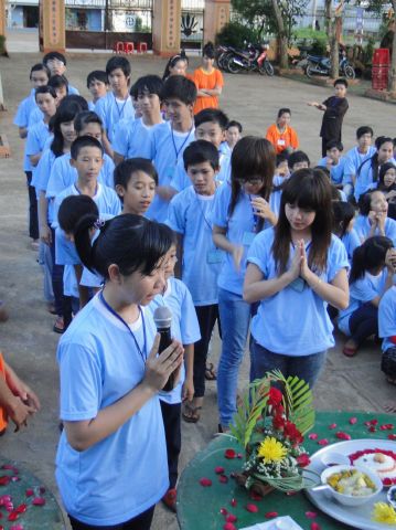 Đắk Lắk: Hào hứng, sôi nổi, bất ngờ, thú vị - khóa tu Thiện Tài Đồng Tử ngày thứ 2