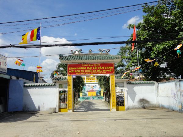 TP. HCM: Phật giáo huyện Hóc Môn tưng bừng chuẩn bị đón mừng ngày Phật đản sanh