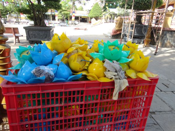 TP. HCM: Phật giáo huyện Hóc Môn tưng bừng chuẩn bị đón mừng ngày Phật đản sanh