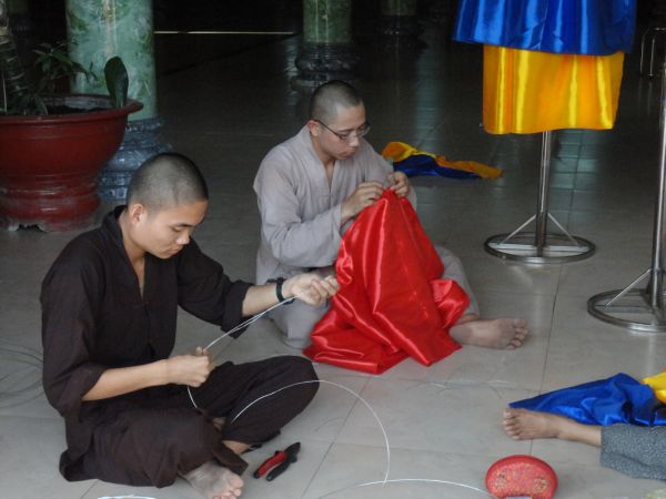 TP. HCM: Phật giáo huyện Hóc Môn tưng bừng chuẩn bị đón mừng ngày Phật đản sanh