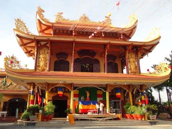 TP. HCM: Phật giáo huyện Hóc Môn tưng bừng chuẩn bị đón mừng ngày Phật đản sanh