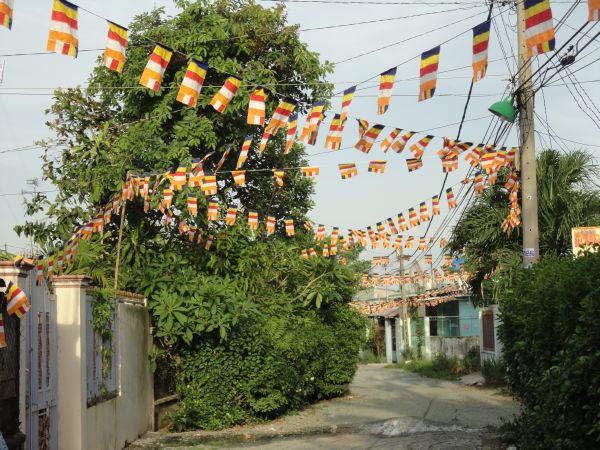 TP. HCM: Phật giáo huyện Hóc Môn tưng bừng chuẩn bị đón mừng ngày Phật đản sanh