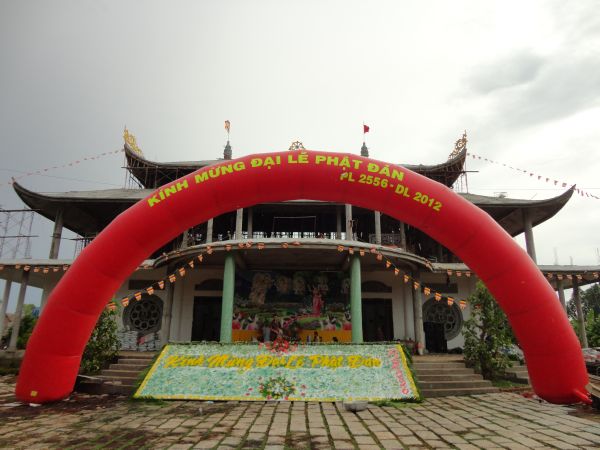 Đồng Tháp: Chùa Quê Hương hân hoan chuẩn bị đón mừng ngày Phật đản sanh