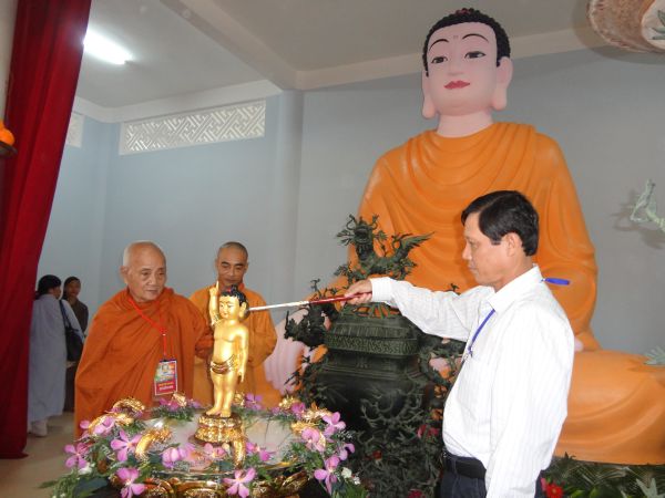 Đồng Tháp: Ban Đại diện Phật giáo huyện Tam Nông tổ chức Đại lễ Phật Đản