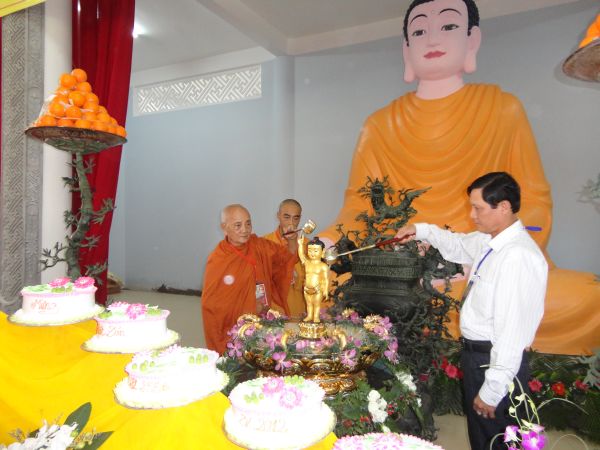Đồng Tháp: Ban Đại diện Phật giáo huyện Tam Nông tổ chức Đại lễ Phật Đản