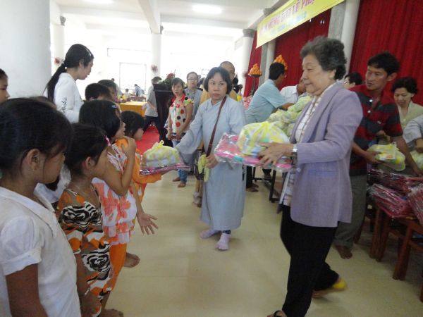 Đồng Tháp: Ban Đại diện Phật giáo huyện Tam Nông tổ chức Đại lễ Phật Đản