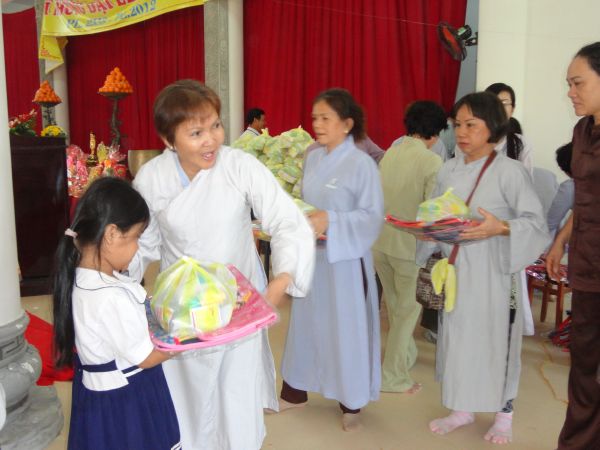 Đồng Tháp: Ban Đại diện Phật giáo huyện Tam Nông tổ chức Đại lễ Phật Đản